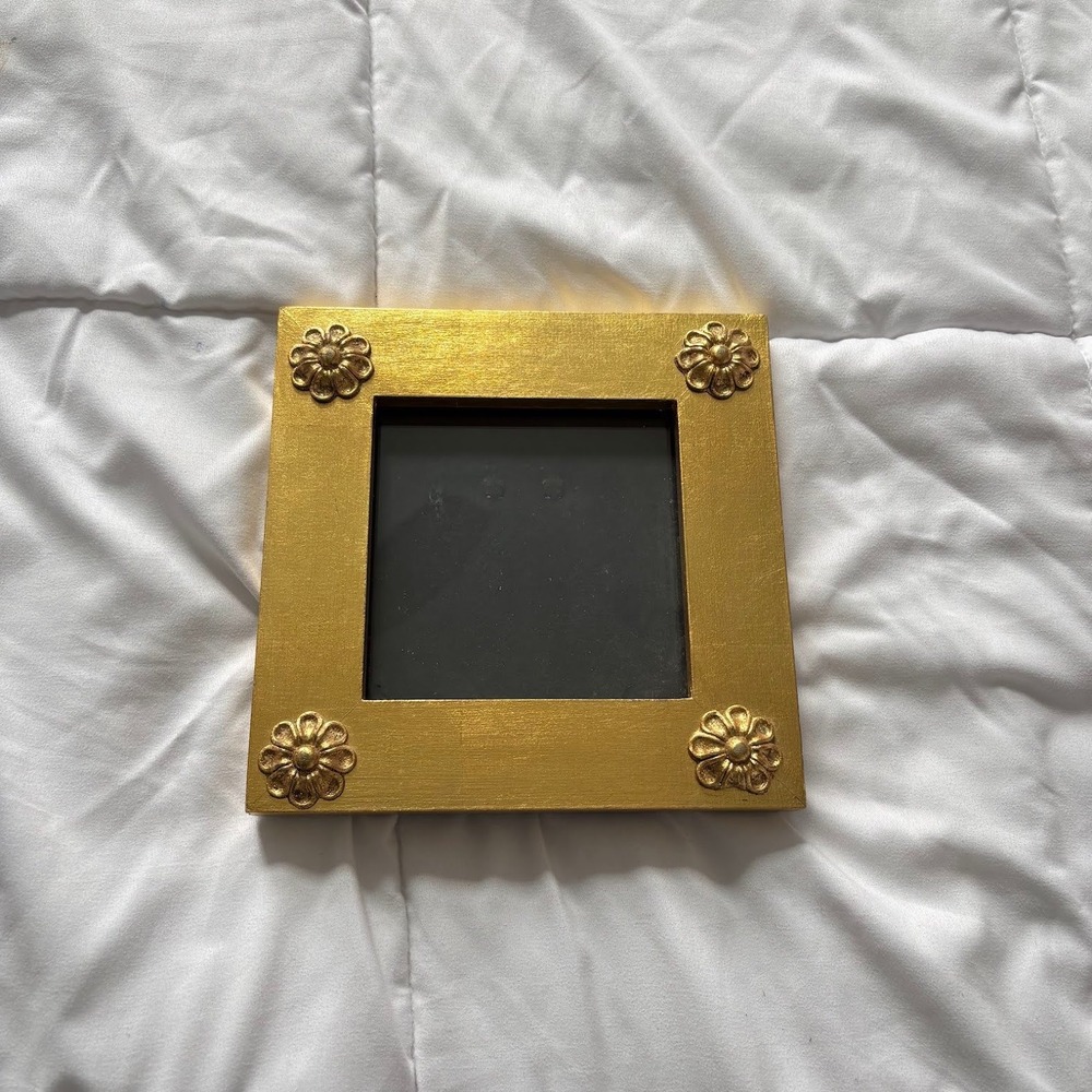Dage Design USA Gold Floral Rosette Square Picture Frame 8x8 Vintage Ornate